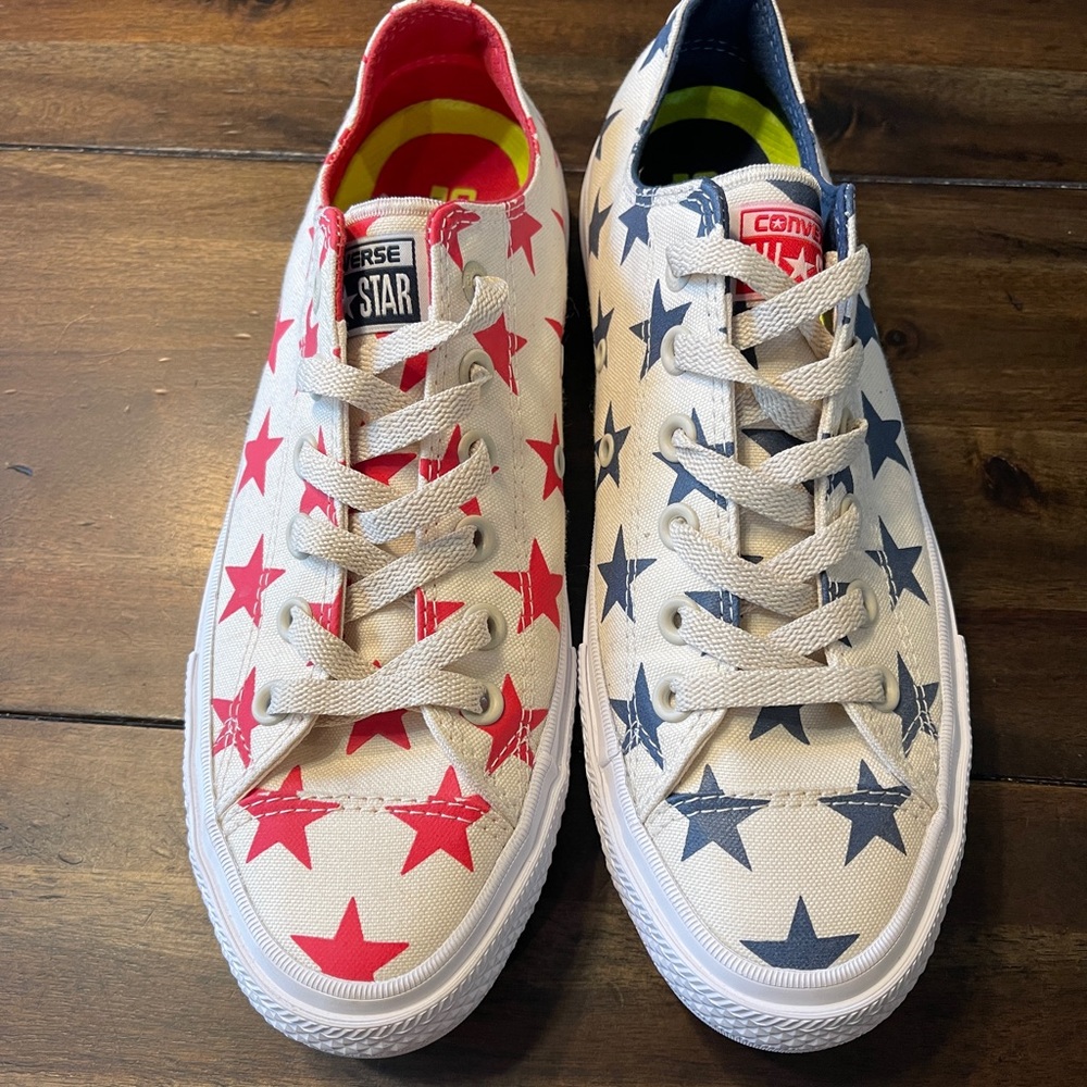 Converse Chuck Taylor red and blue star womens 9.5
